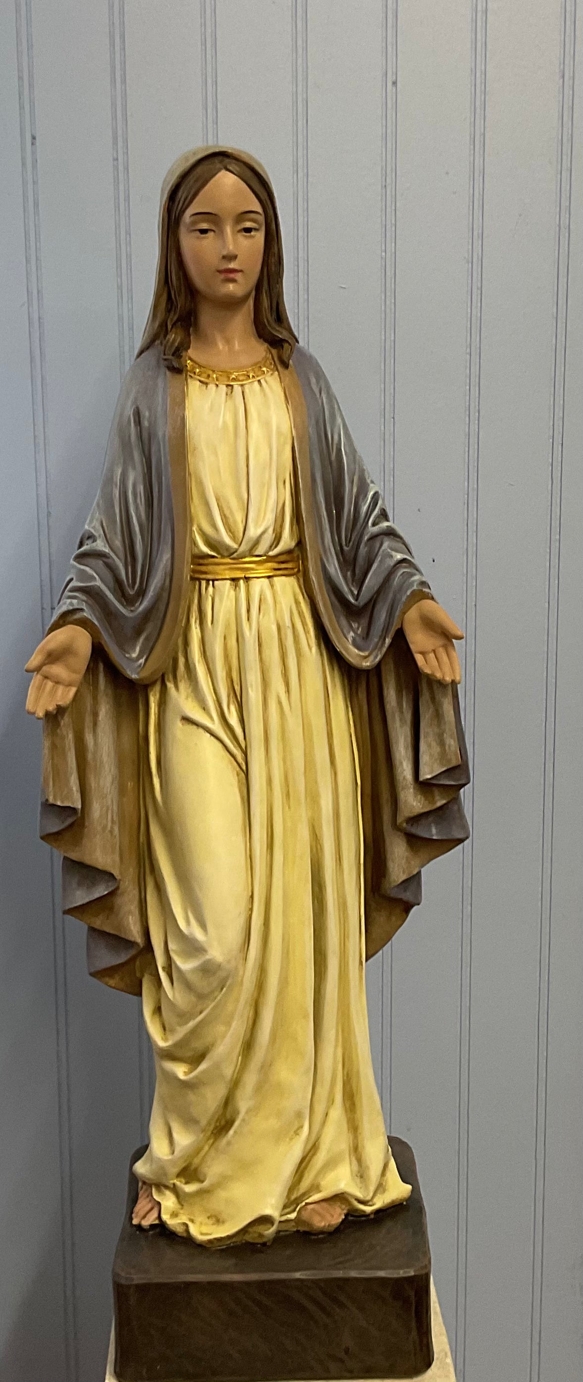 Our Lady of Grace 22” Statue