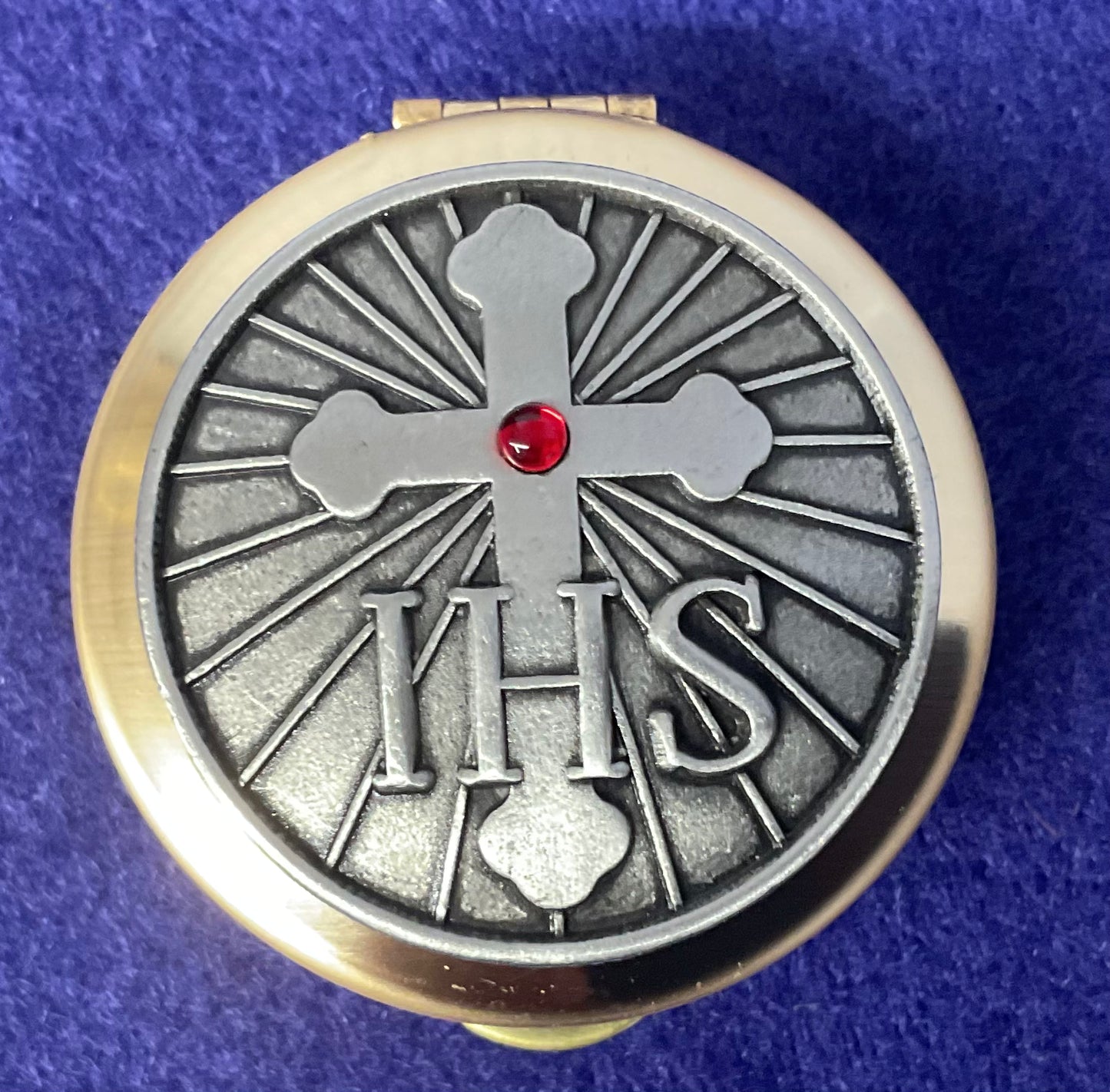 IHS small pyx