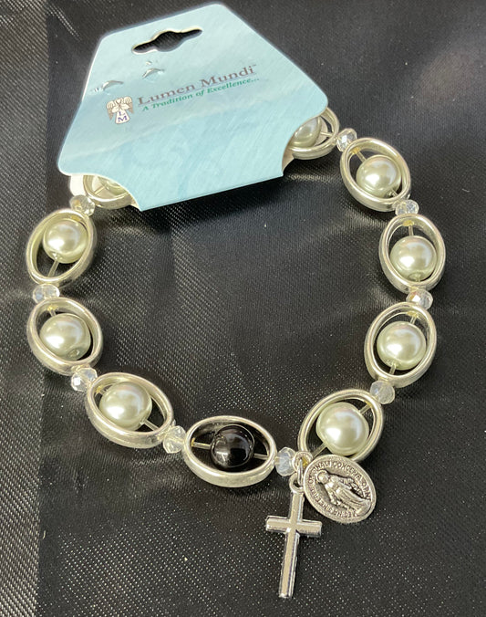 White PearlStretch Braclet